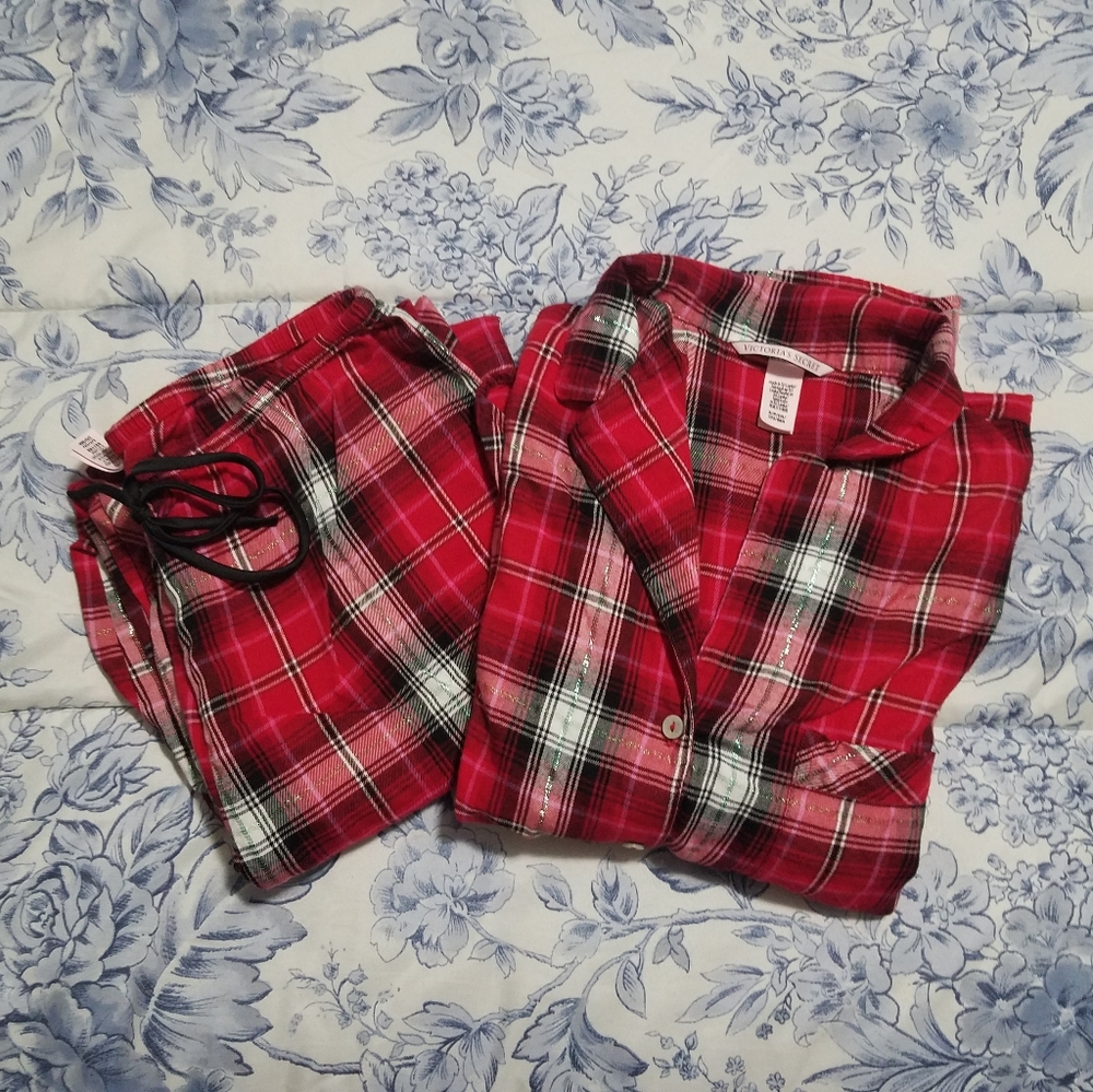 DELETING! Victoria Secret Pajama Set